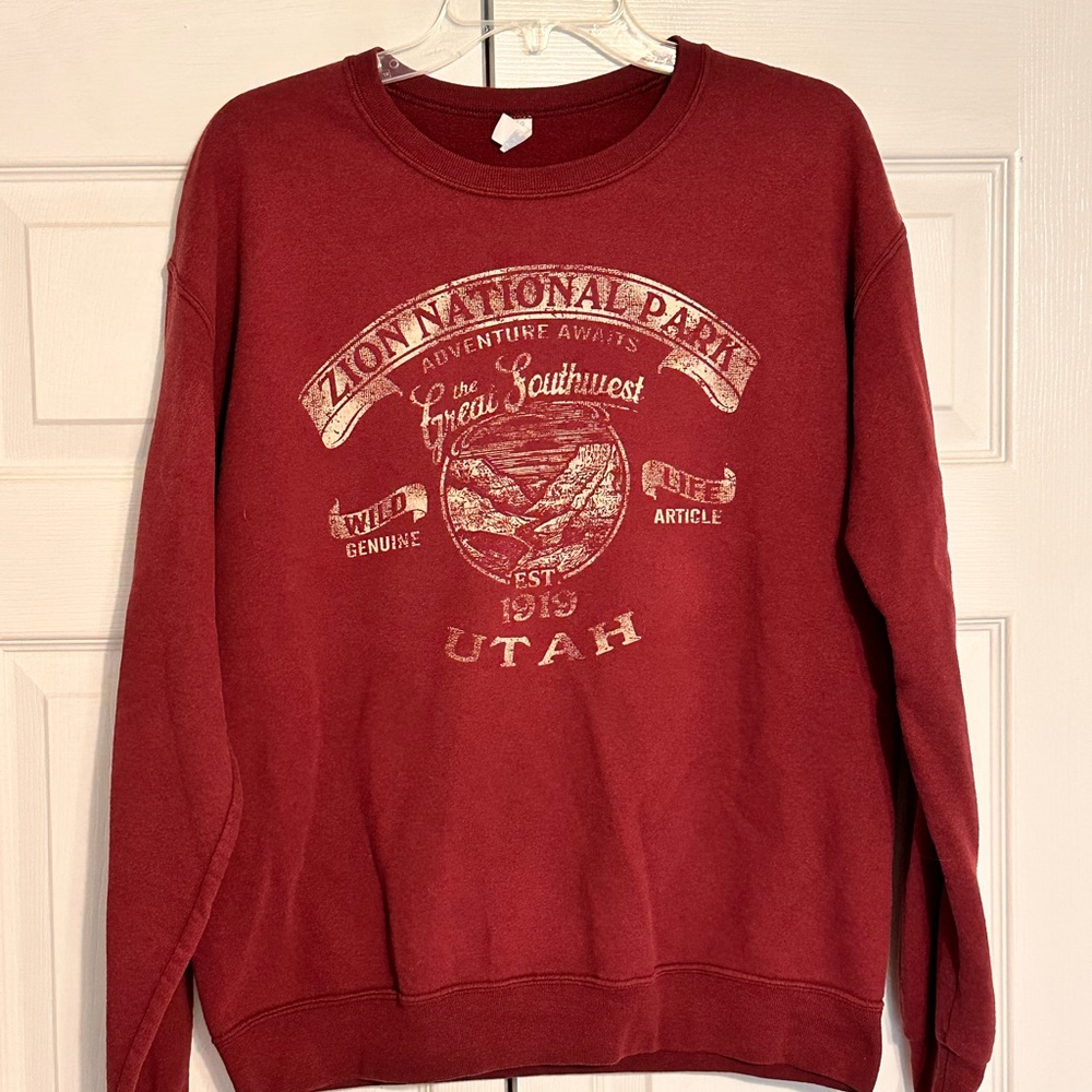 Vintage Zion National Park Sweatshirt
